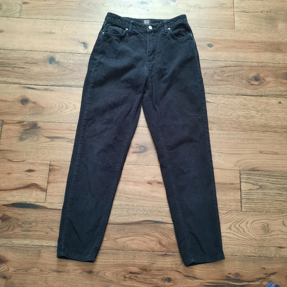 BDG Urban Outfitter Mom High-Rise Cordoroy Pants